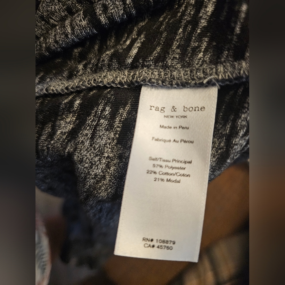 rag & bone shirt! 💯 - Picture 3 of 4
